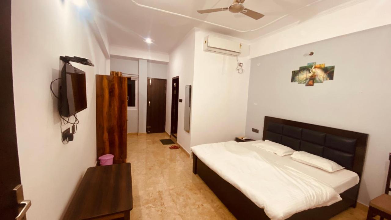 Shivalik Residency - Hotel & Banquet Hall Bara Banki Екстер'єр фото